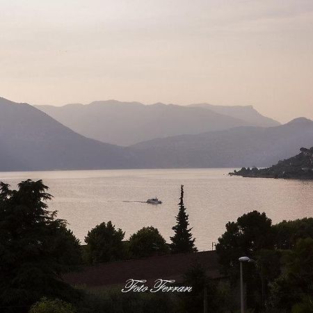 Willa Casa Vacanze Gli Ulivi Del Lago Sale Marasino Zewnętrze zdjęcie